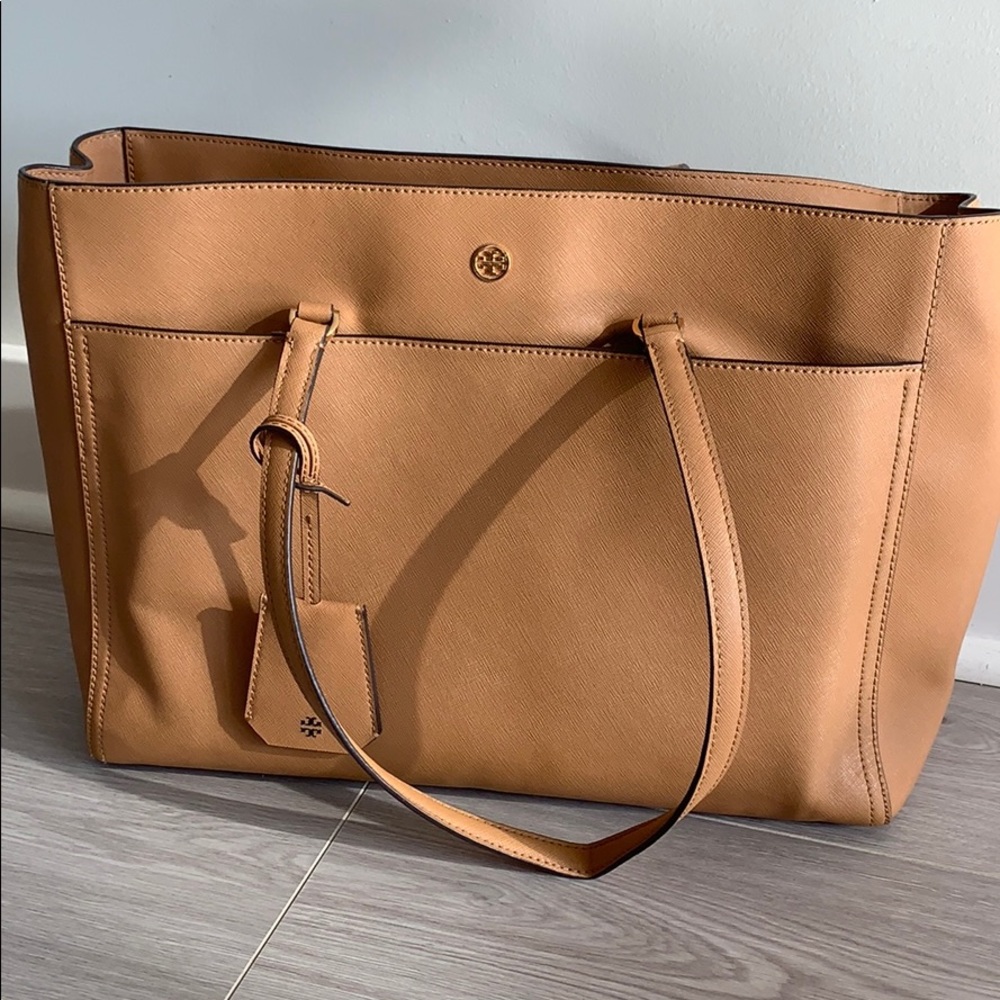 Tory Burch Robinson saffiano leather tote bag